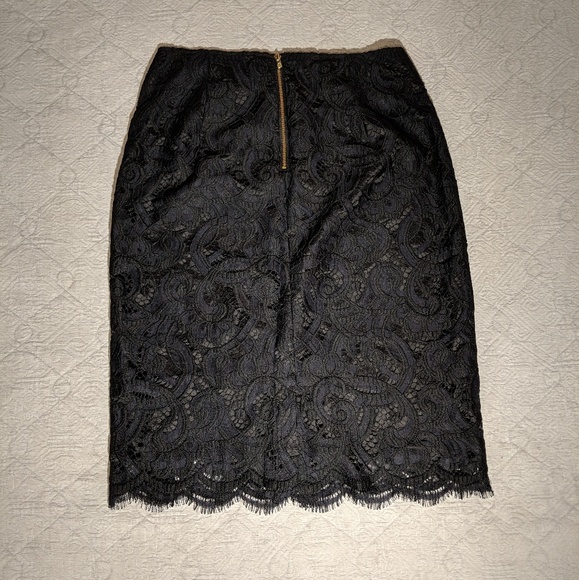 Lilly Pulitzer Black Lace Hyacinth Pencil Skirt - Picture 3 of 8